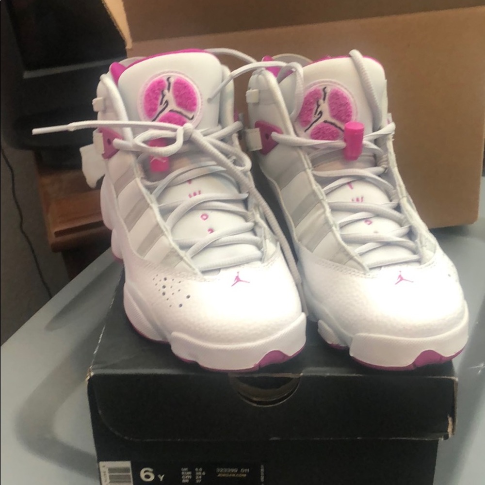 Youth size 6 Jordan 6 Rings GG